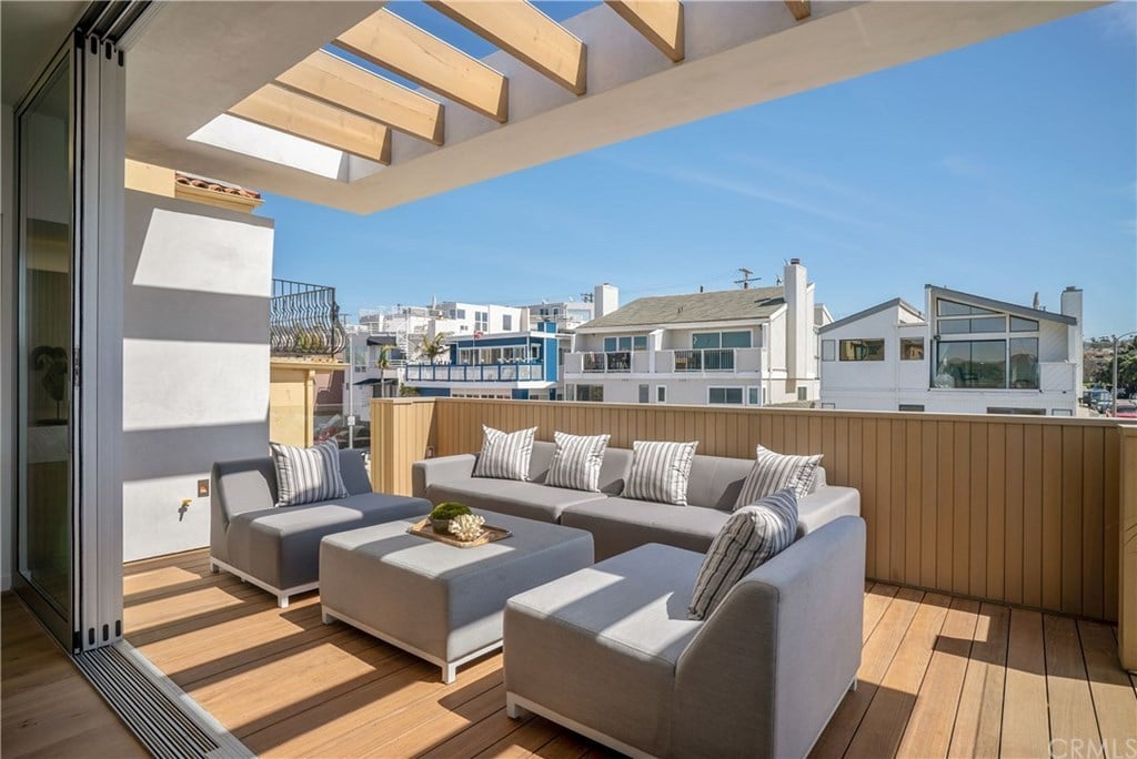 131 2nd St