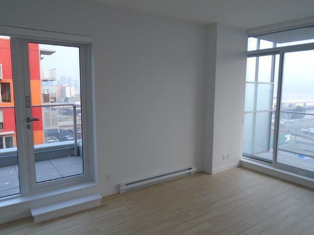 955 E Hastings St, PH#7