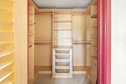 555 Boylston St, #555