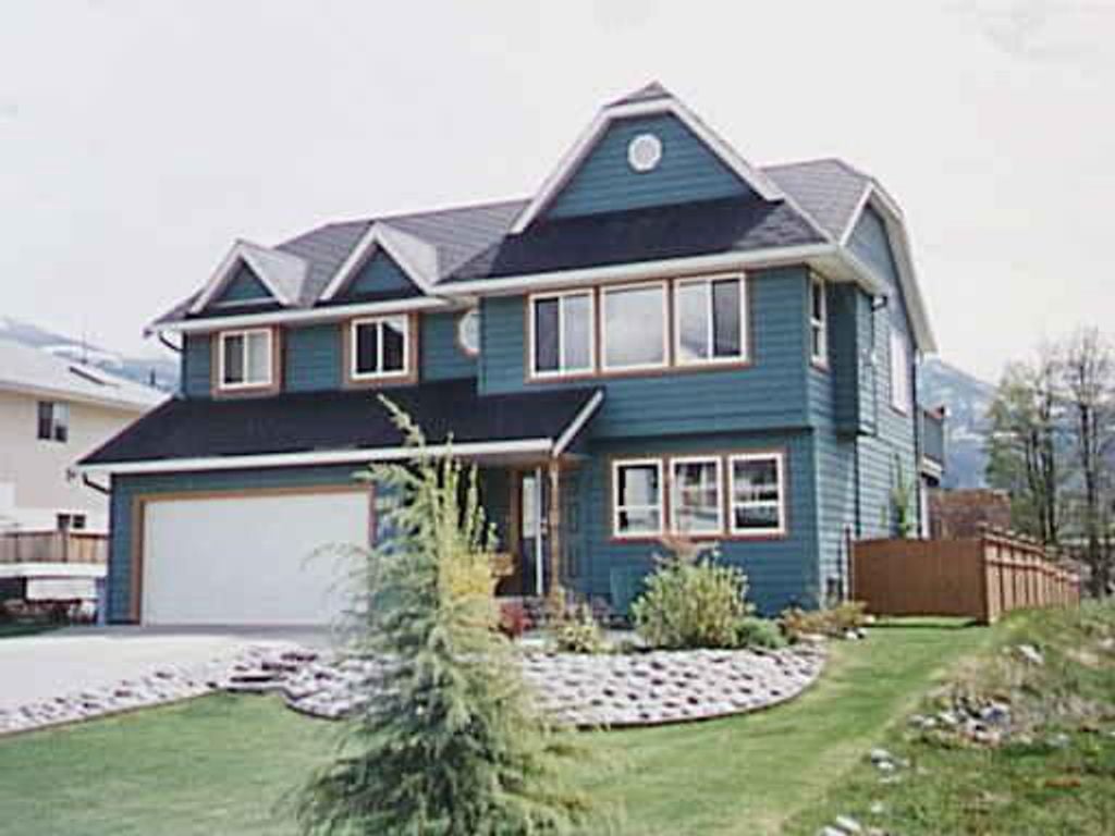 1060 Starview Pl