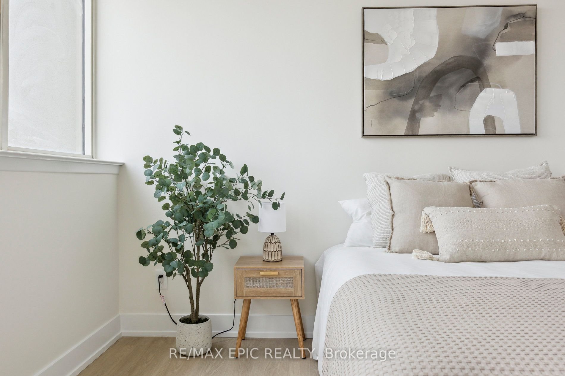 WEDGEWOOD GROVE PENTHOUSE