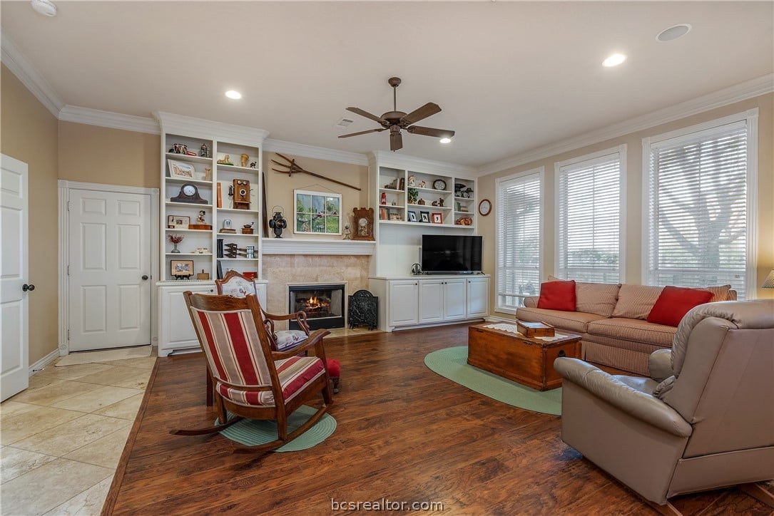 4306 Roxborough Pl