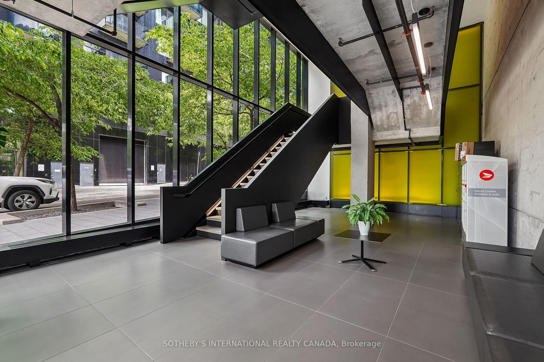 PENTHOUSE LOFT LIVING