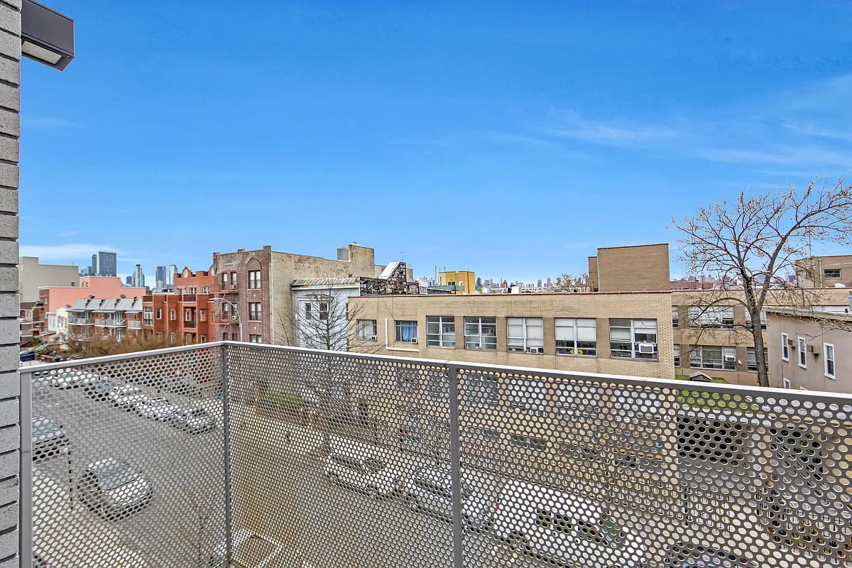 31-19 37th Street 3G