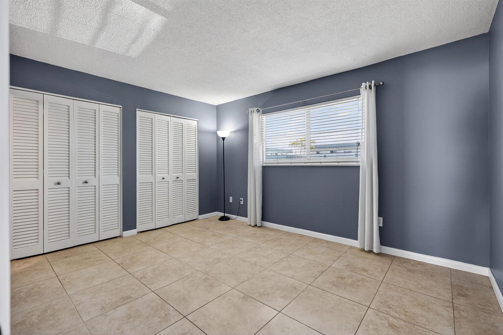 121 Wettaw Lane Ln #112