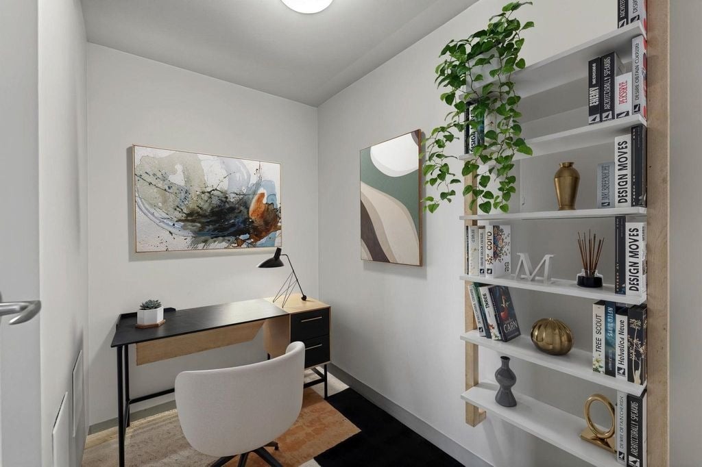 233 Robson St, #3210