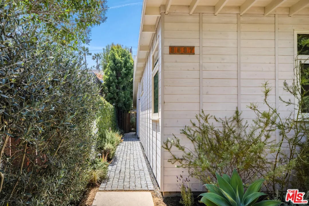 Mar Vista Mid Century