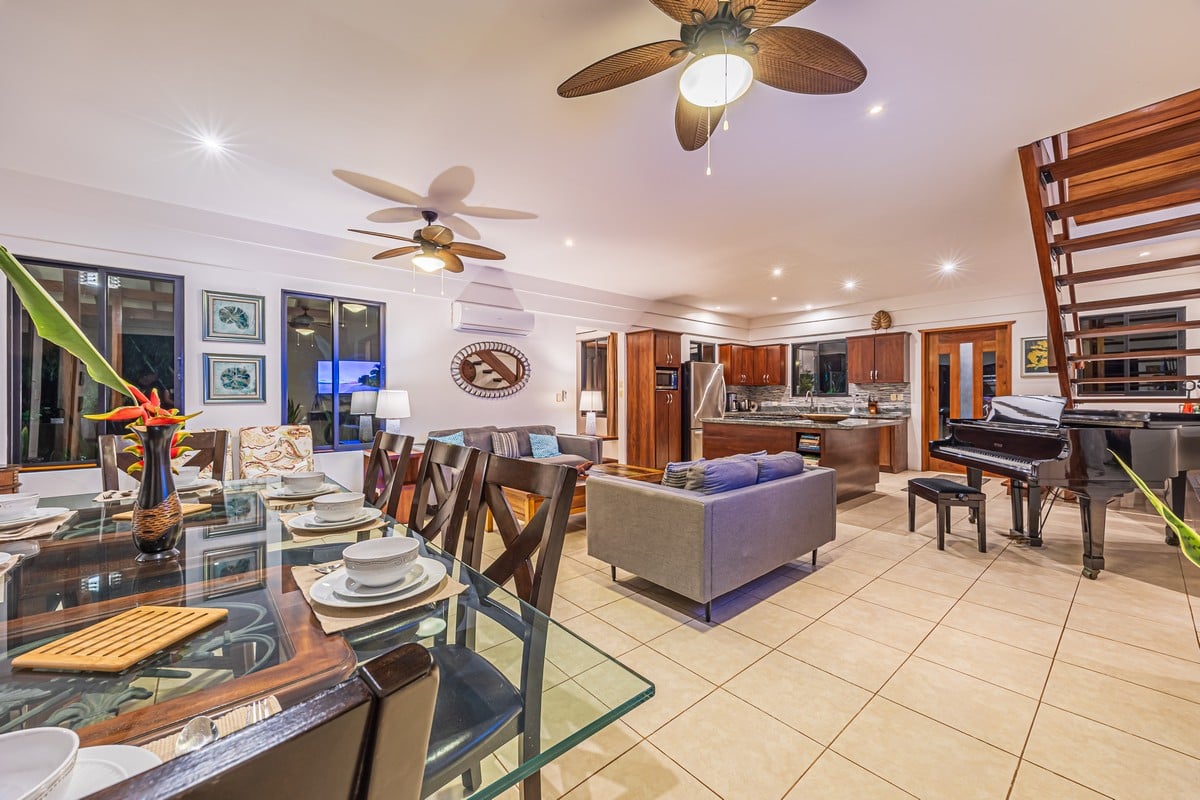 2.07 ACRES – 3 Bedroom Elegant Home With Guest Suite & Sweeping Ocean Views, Secluded & Nestled within Lush Jungle Surroundings!!!