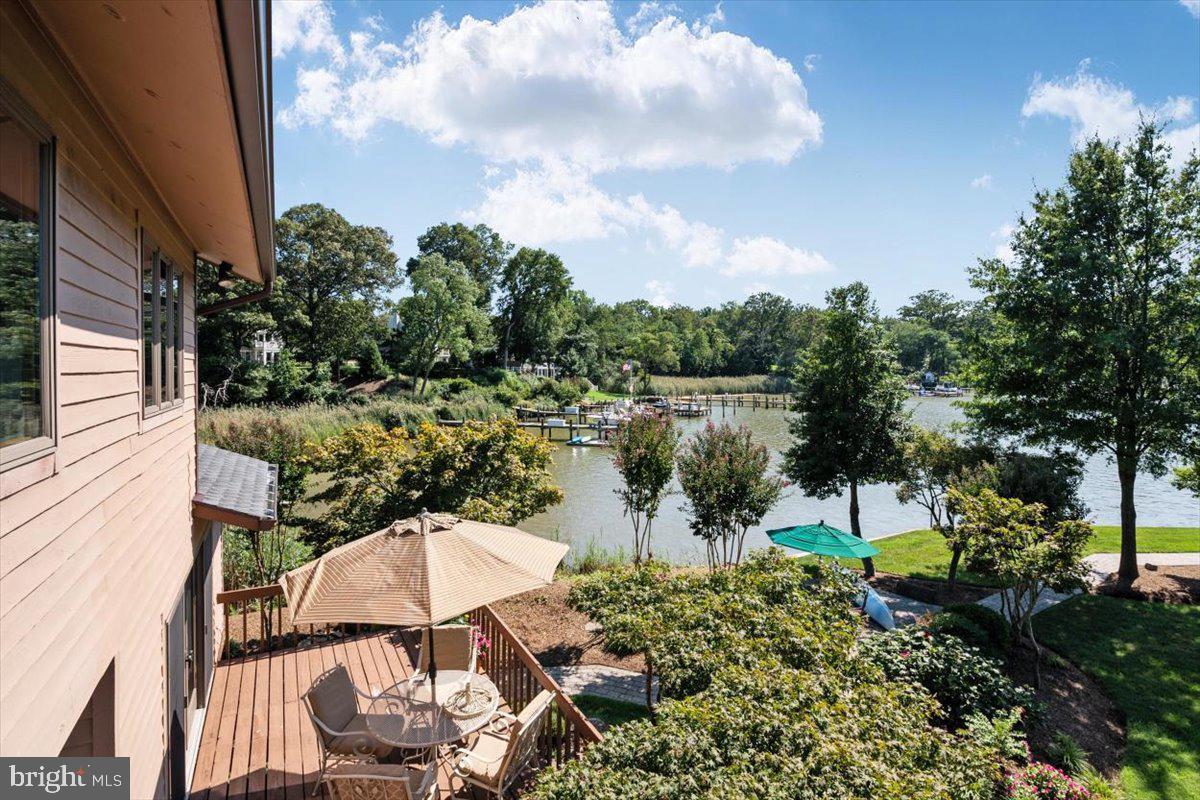 88 E Lake Dr