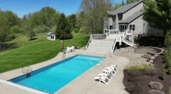 7707 Forest Ct NE video preview
