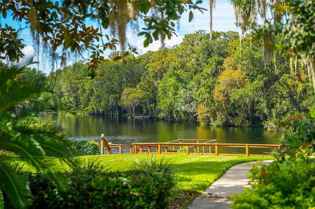 20368 THE GRANADA, DUNNELLON, FL 34432