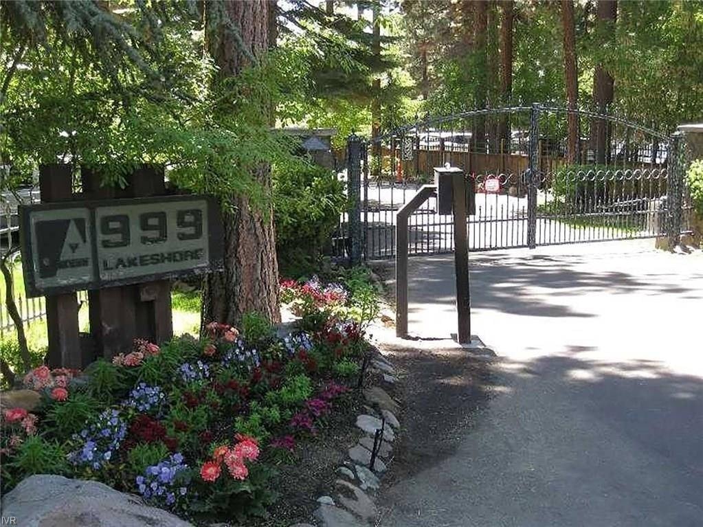 New Listing: 999 Lakeshore Blvd. #8