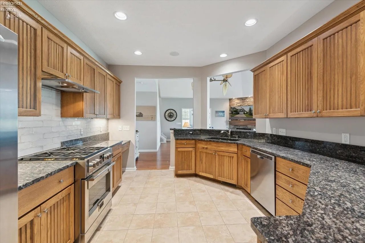 4829 Tradewinds