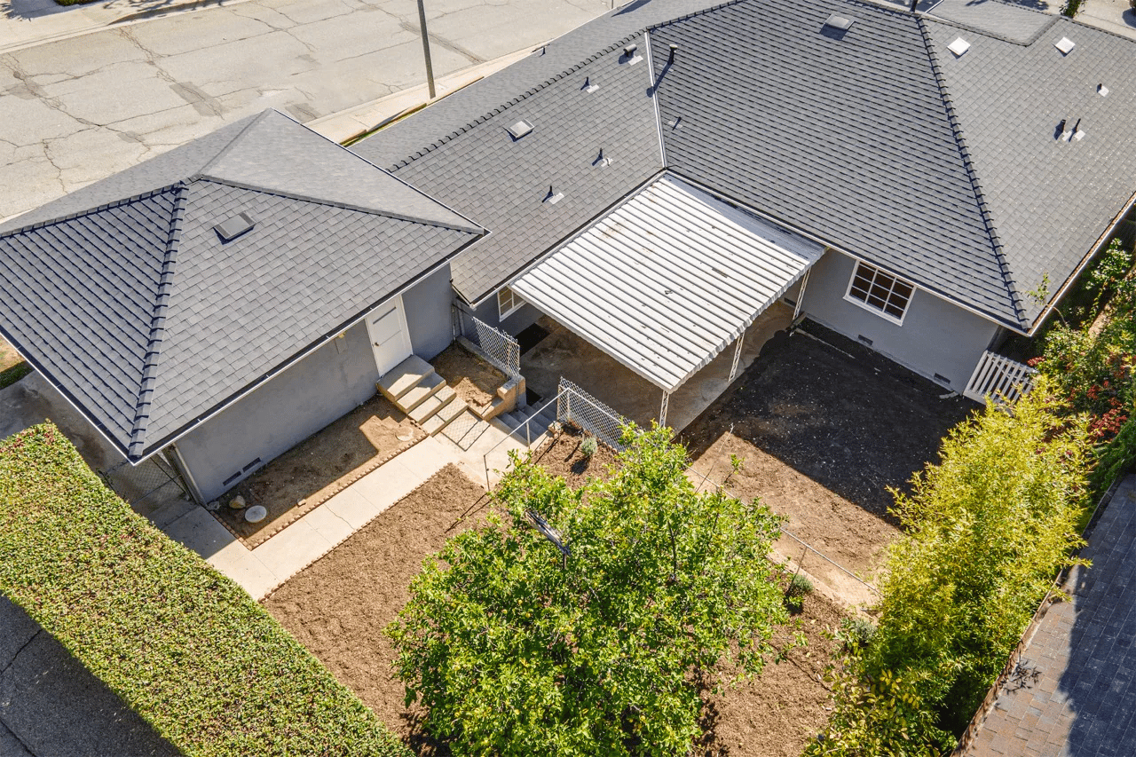 119 W Kenneth Rd