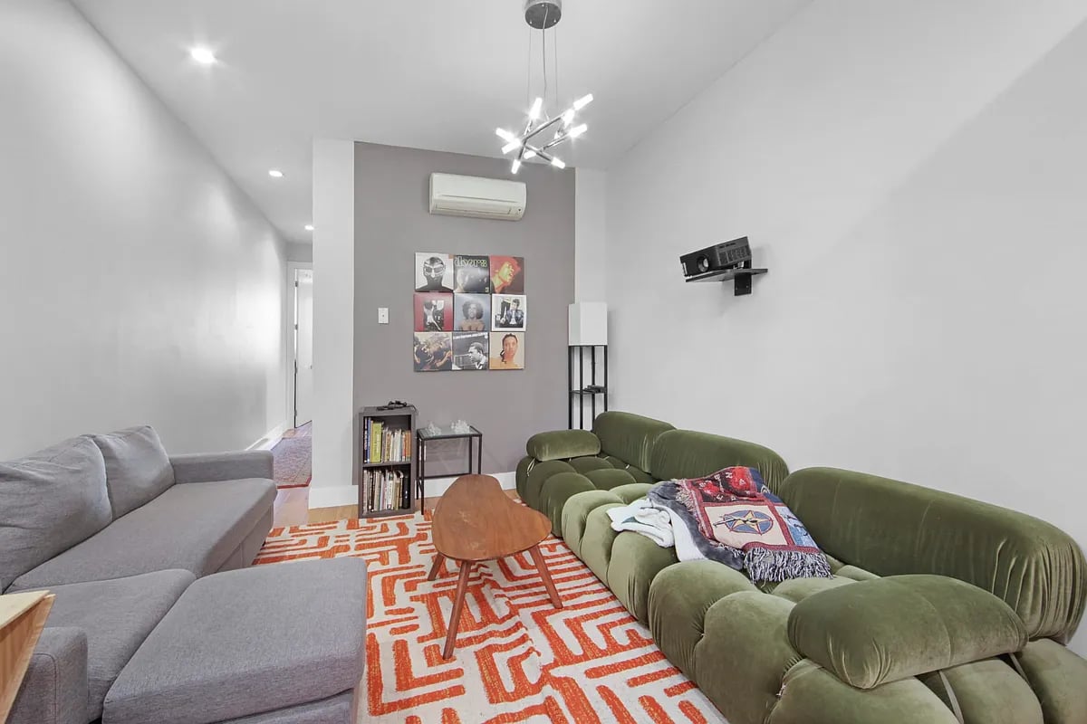 1346 Hancock St 2R