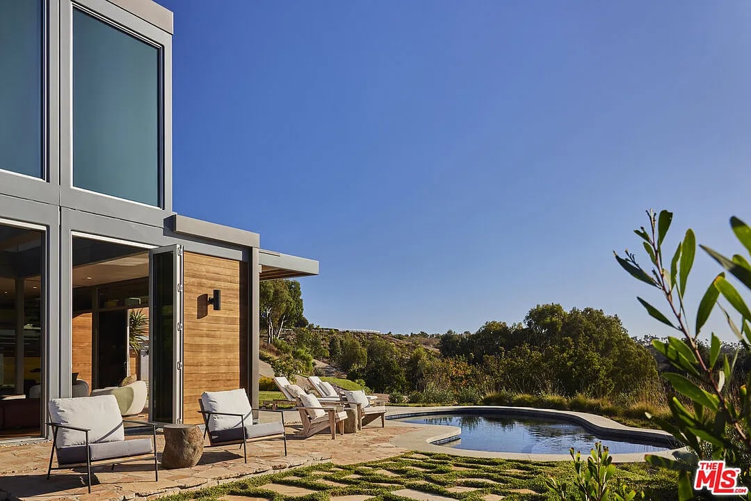 5924 Bonsall Dr
