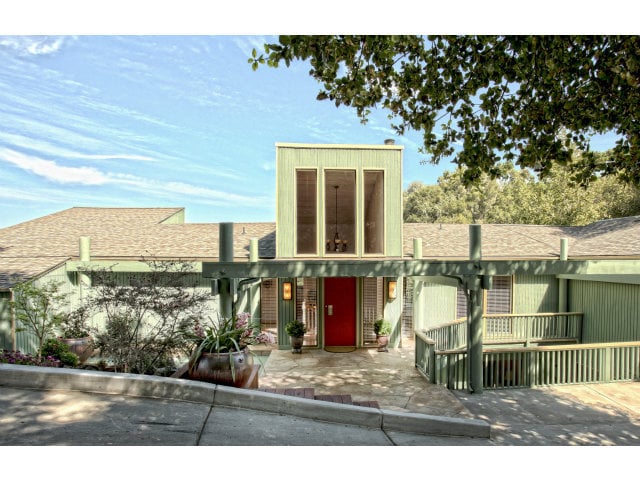 205 Wooden View Dr