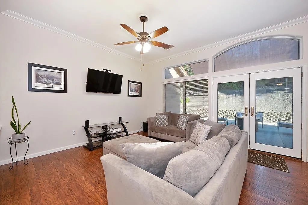 4622 Nassau Ct