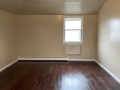 6110 230th St Fl 2