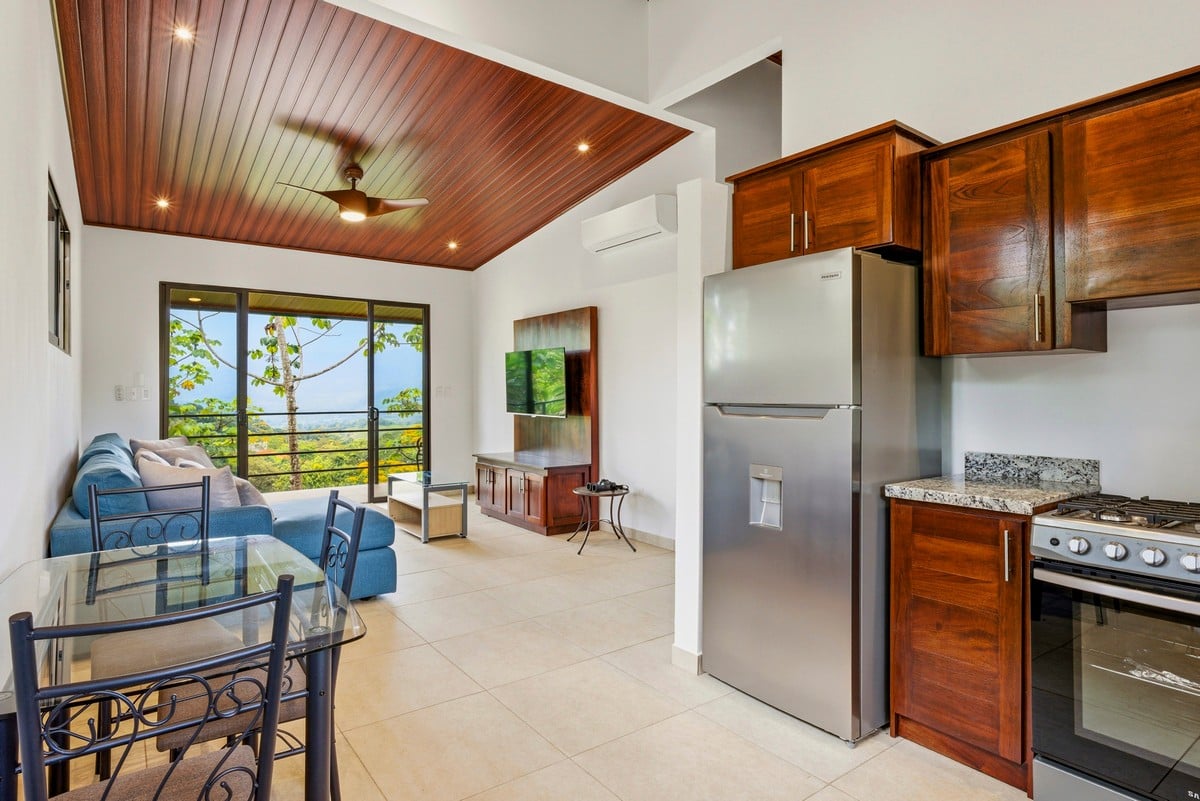 1.62 ACRES – Luxury 3 Bedroom Home Plus Guest House With Breathtaking Valley Views & Private Creek Access, Private Mountain Retreat!!!