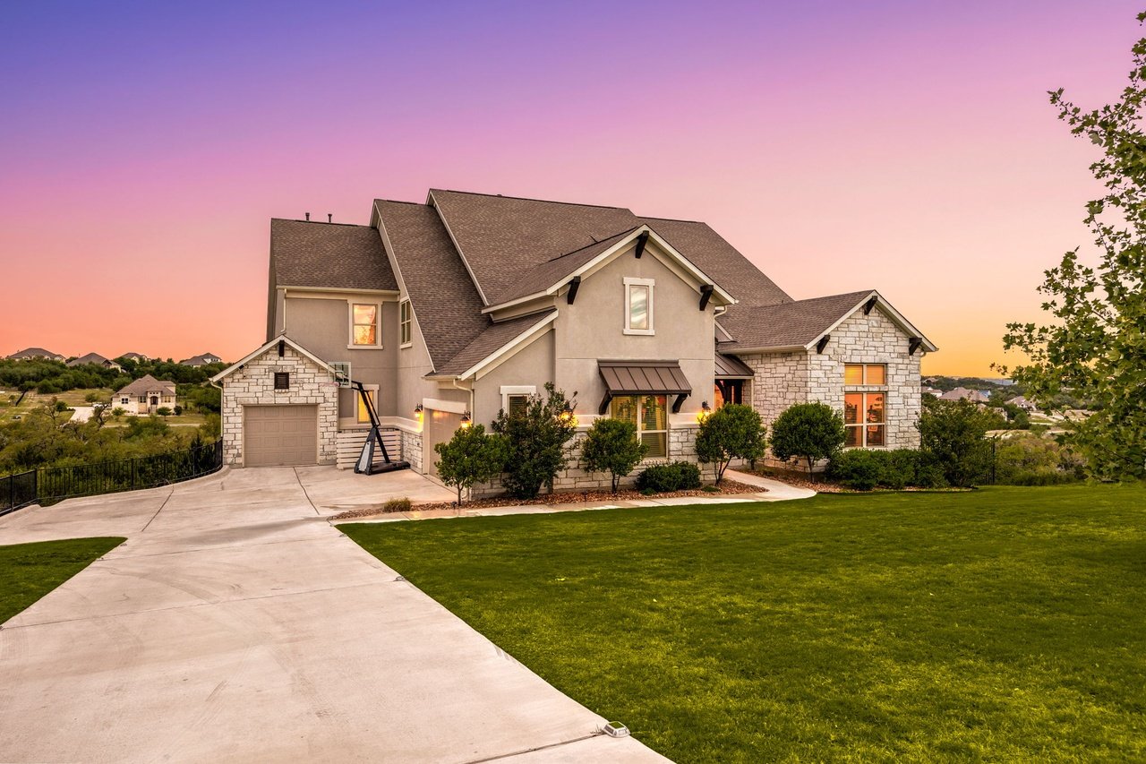 875 Spectacular Bid Dr