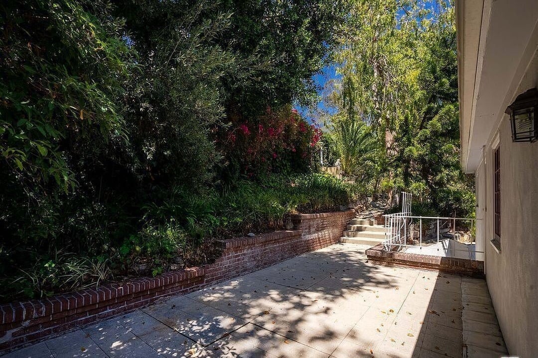 1933 Orchid Ave