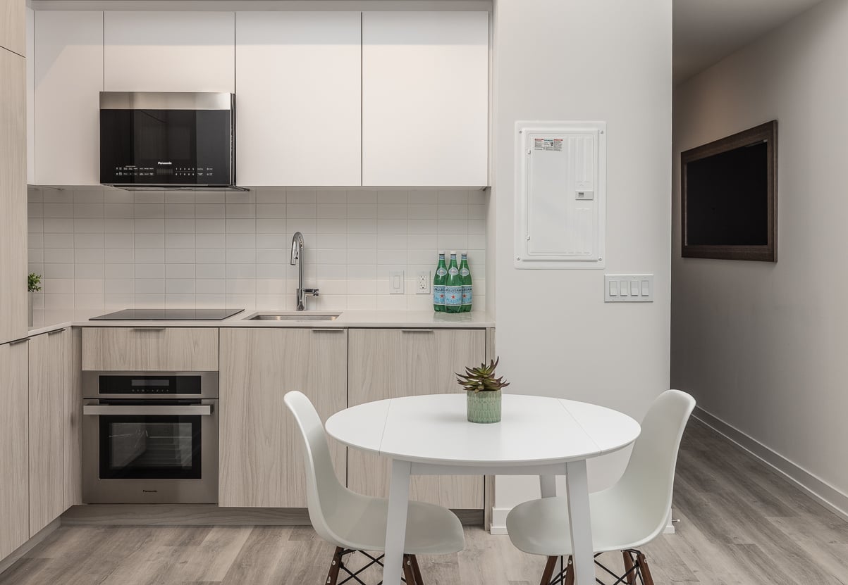 Corner Suite In Historic Corktown
