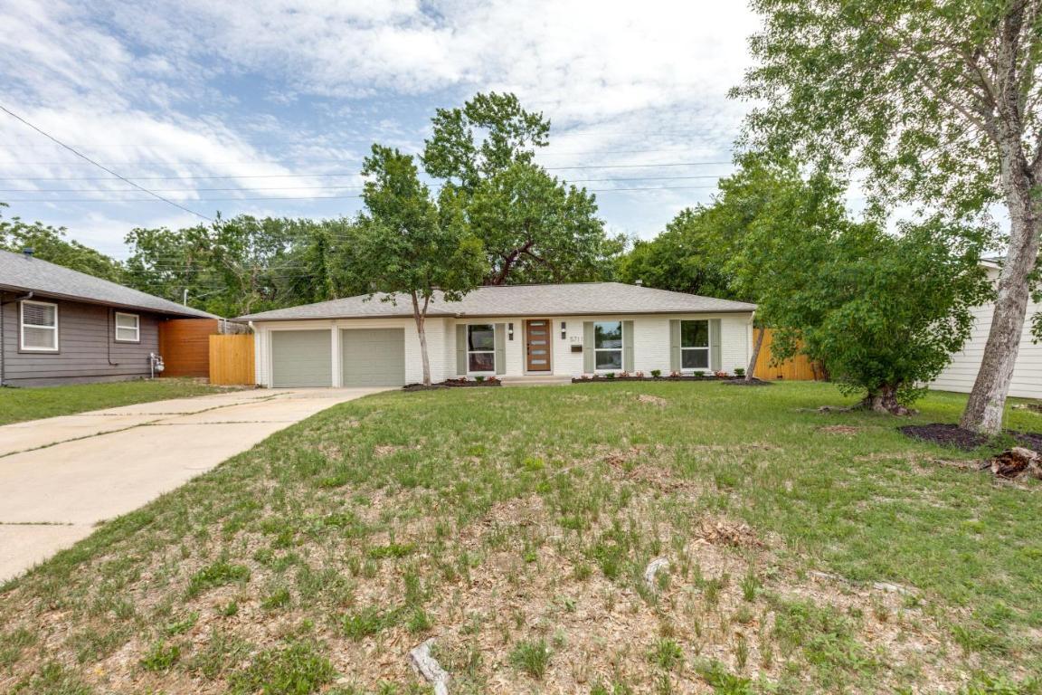 5711 Wellington Dr