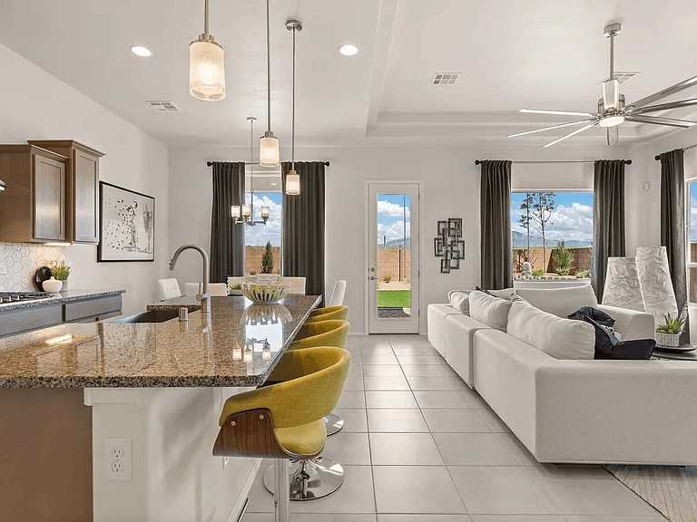 2981 Tierra Del Luna Ave
