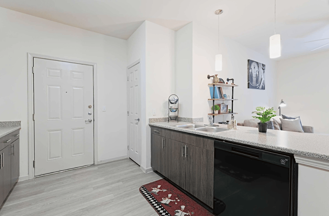 Unbeatable Value & Ideal Location!