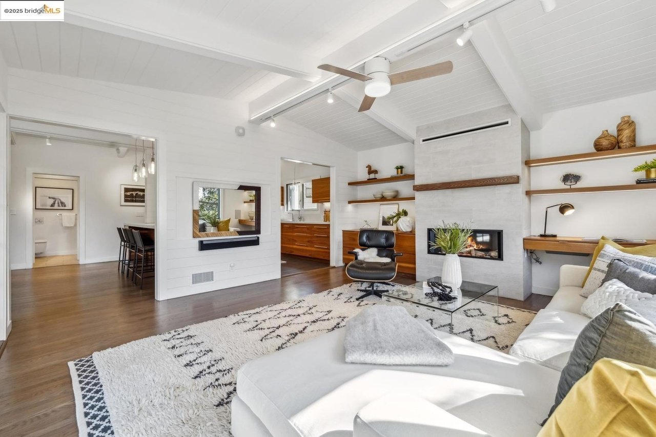 5501 La Salle Ave