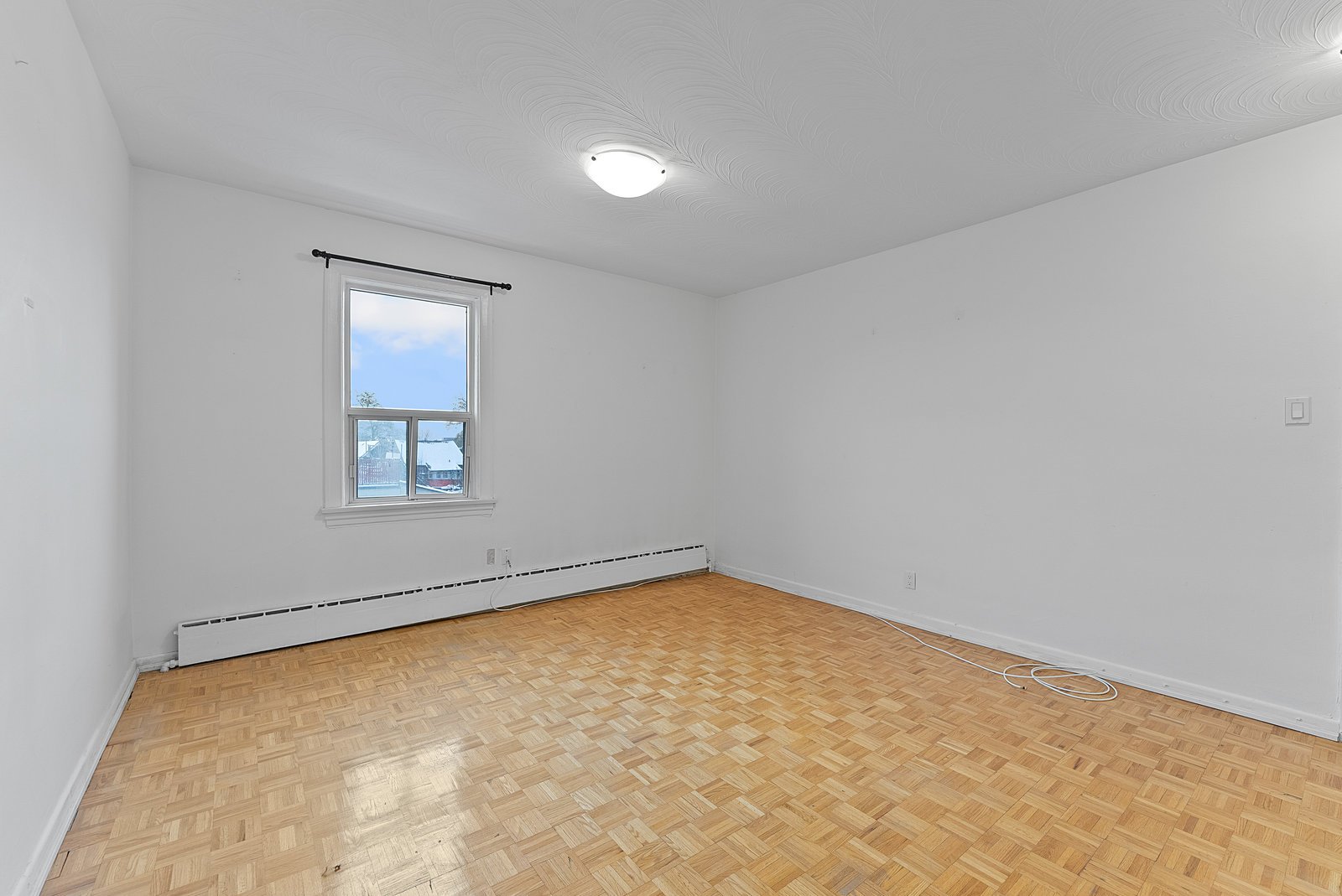 5 Crang Avenue Unit: 3