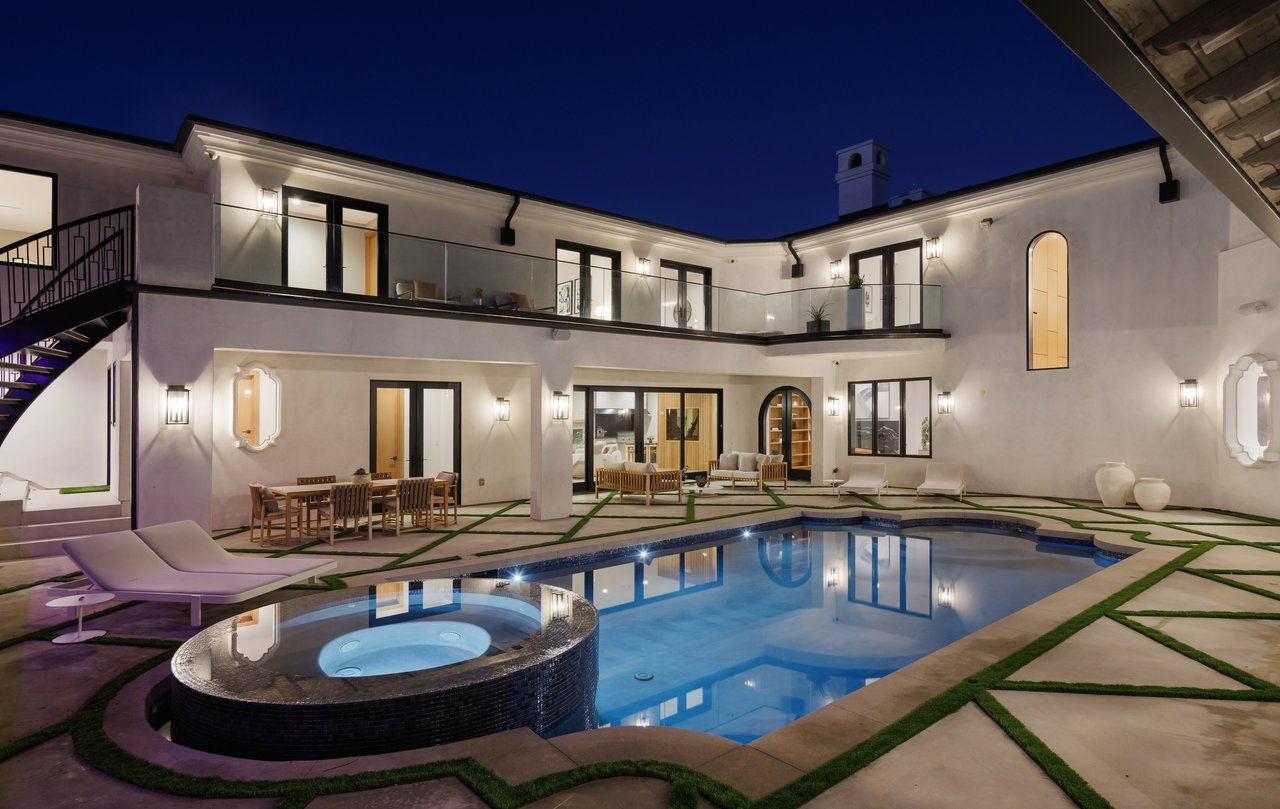 7052 Dume Dr, malibu