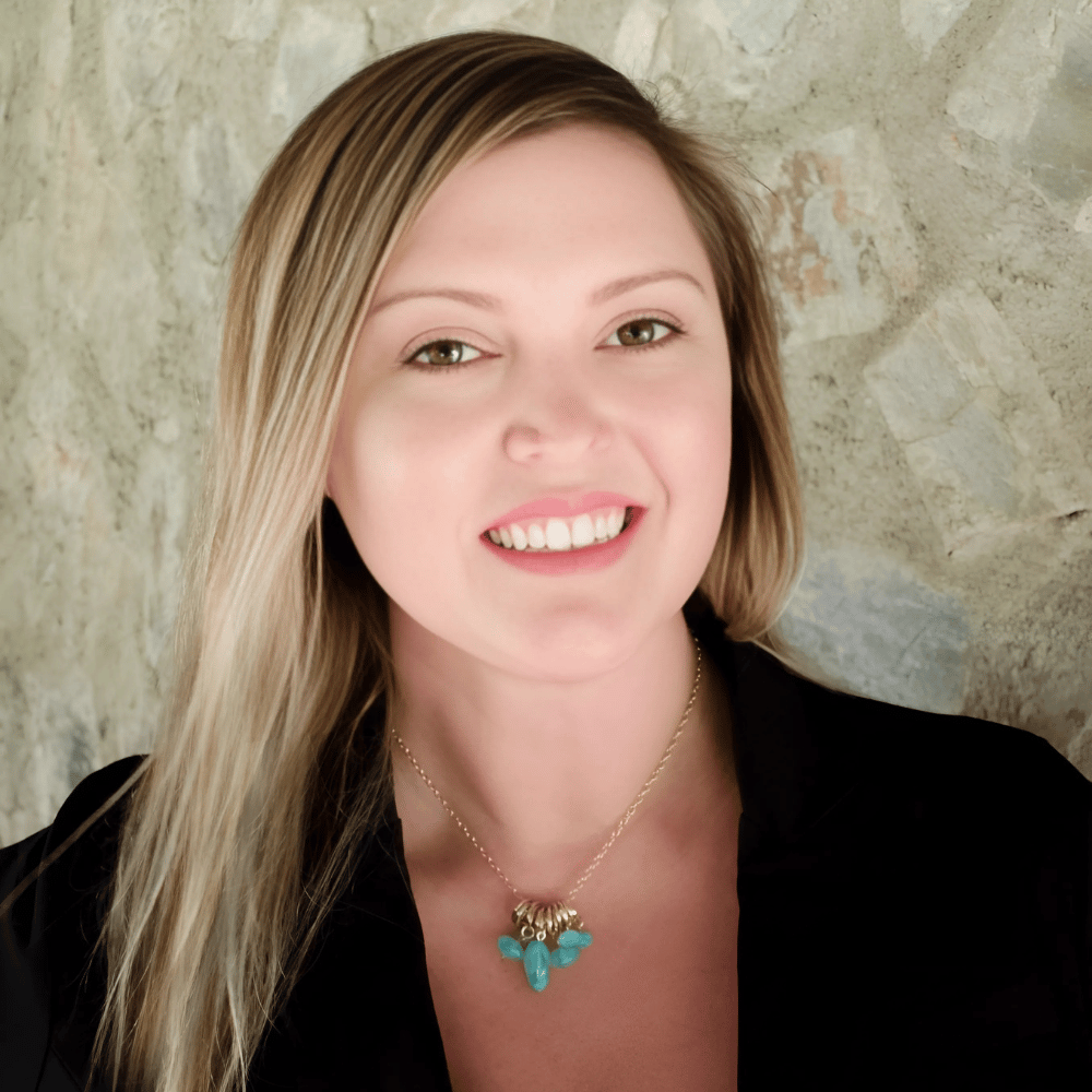 Mandy Underwood Athens, GA Real Estate Agent Headshot