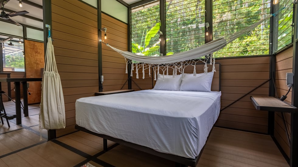 Riverfront Surf House in Playa Dominical Walk to the Beach