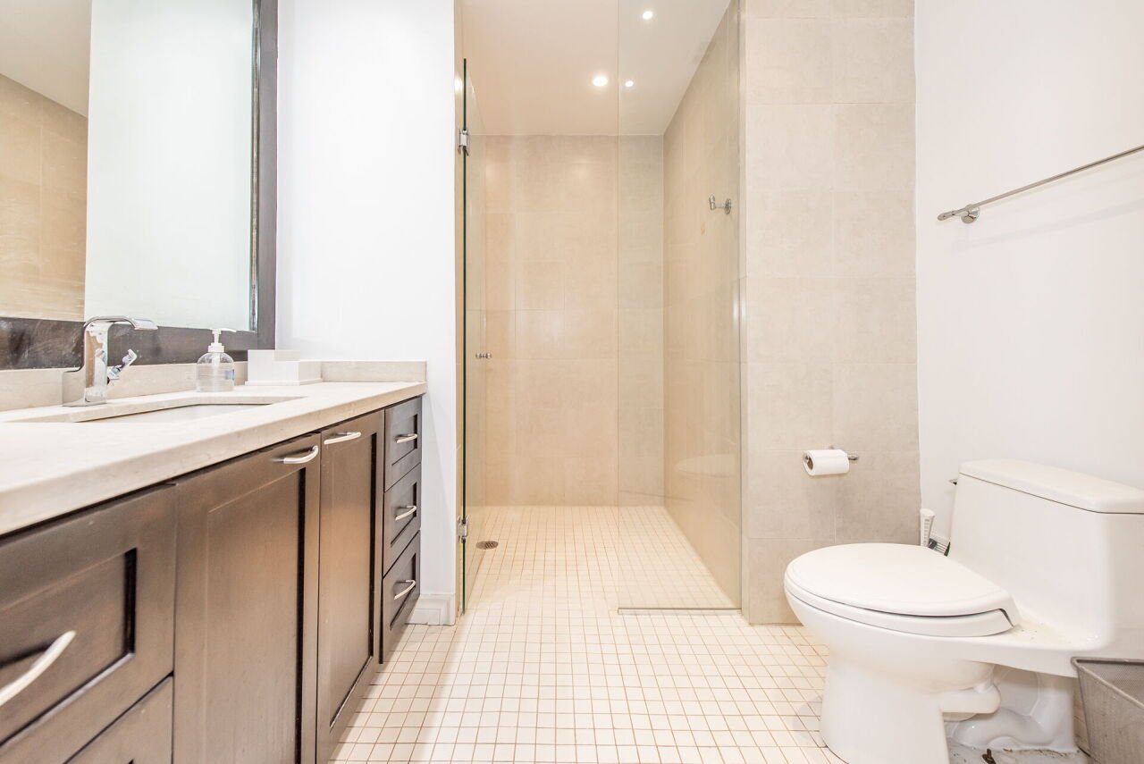 38 Earl Street, Toronto C08 Unit: Th11