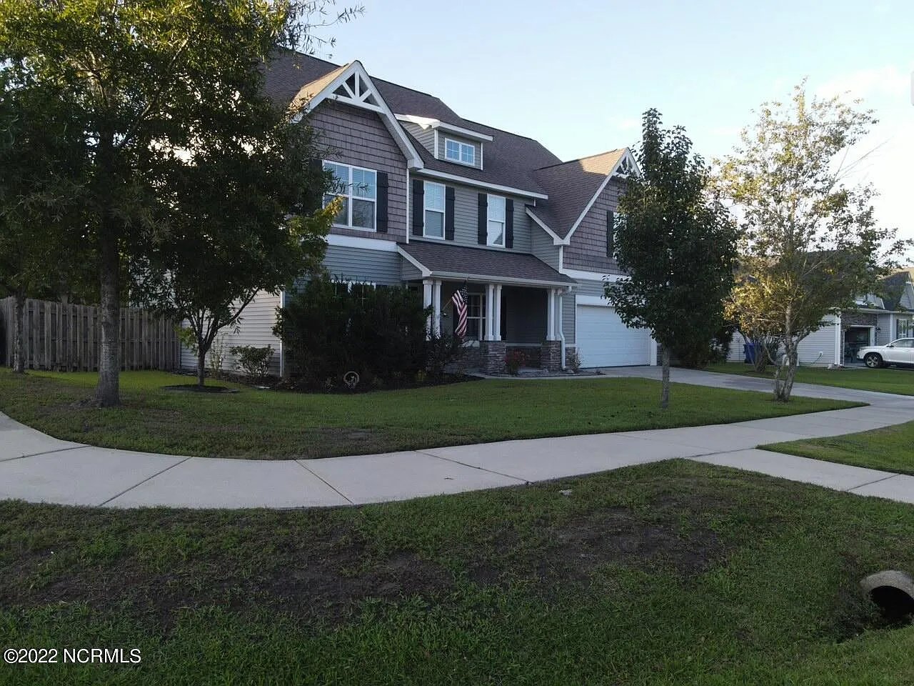 102 Lumis Ct