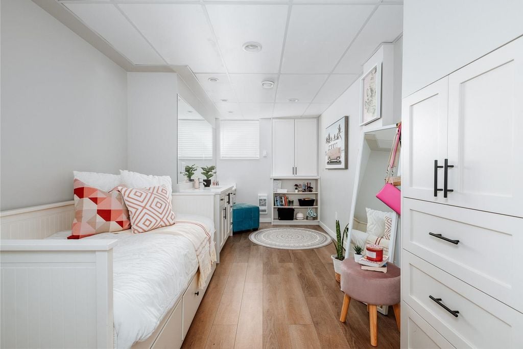 3039 Lazy A St