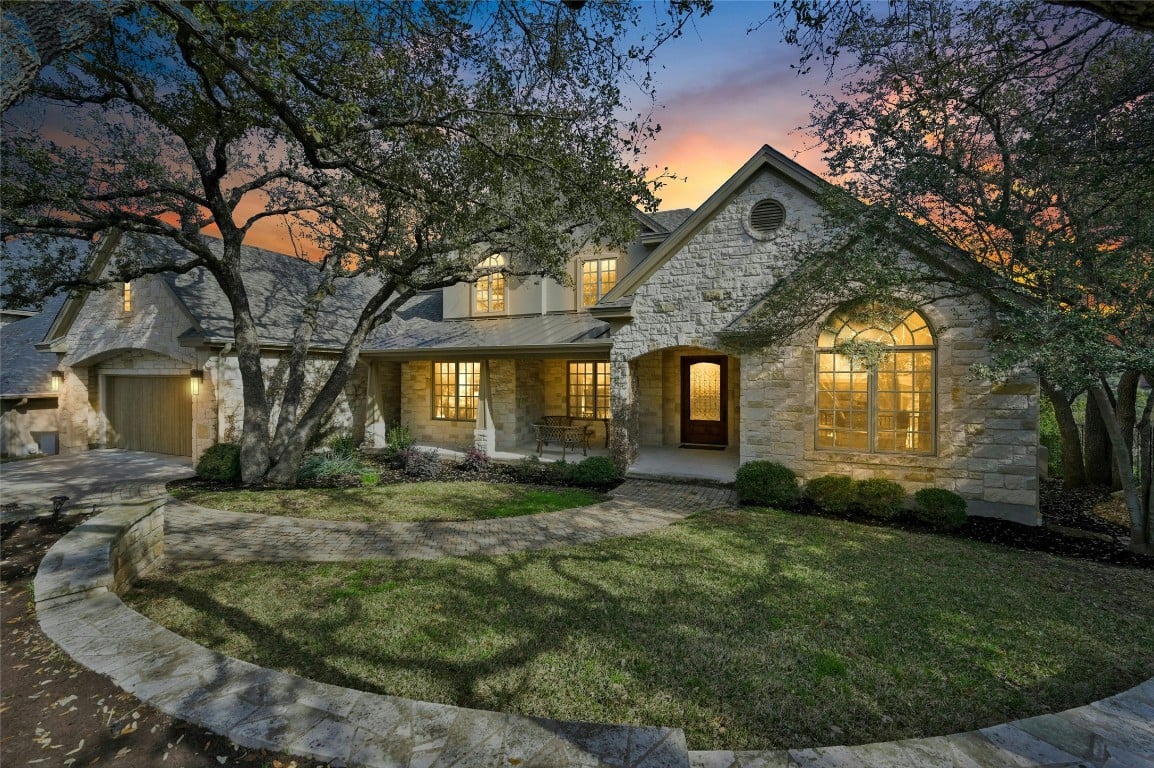 7905 W Rim Dr