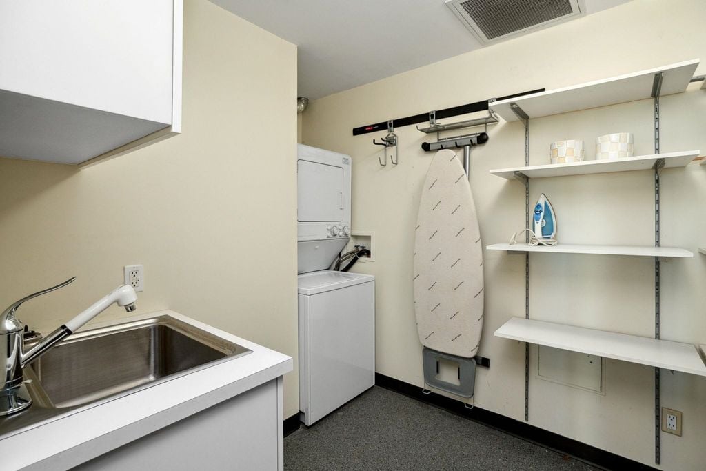 837 W Hastings St, #2801