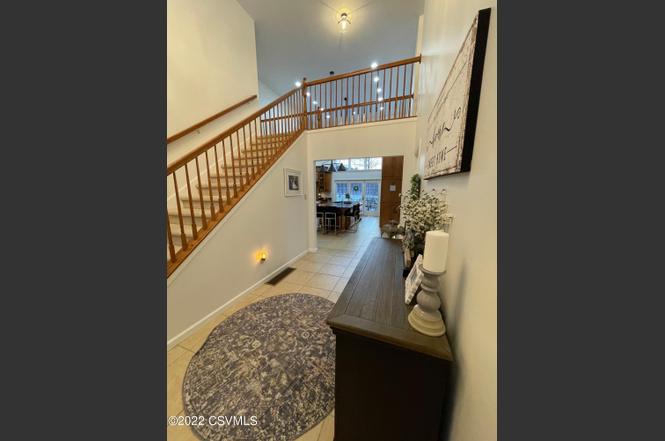 52 Oakwood Dr