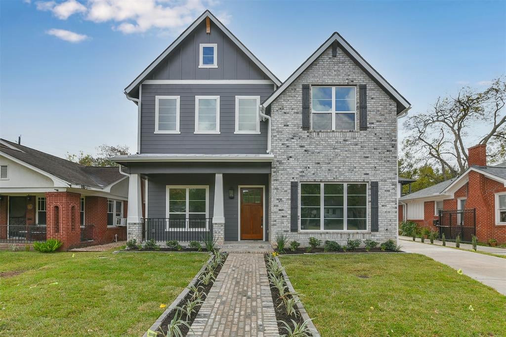 1723 W Main St