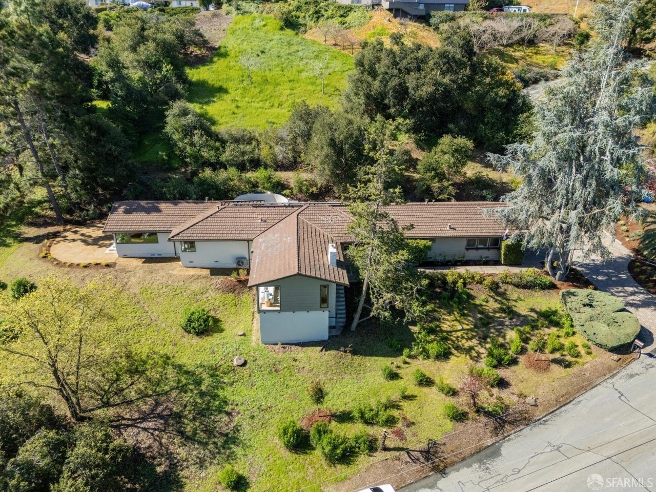 12769 Dianne Dr
