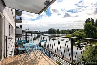 2524 Boyer Avenue E #216