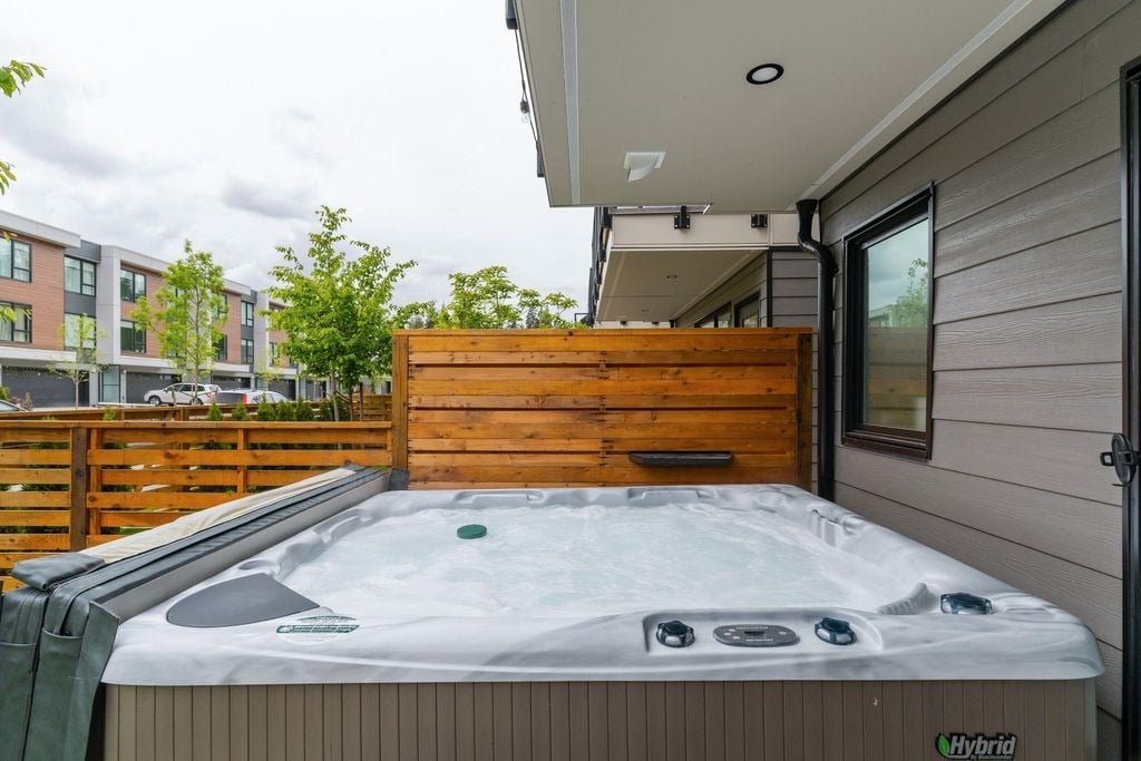 602 Lile Dr, #8