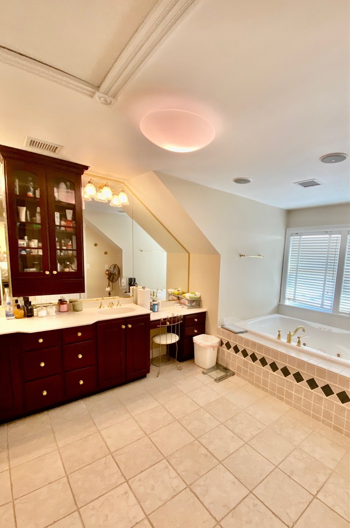 #1706 Oceanfront with Pool