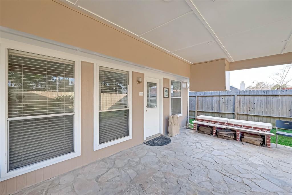 6022 Villa Hills Dr