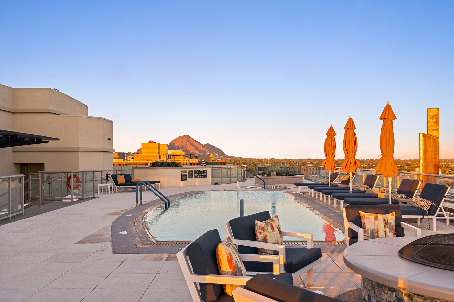 2211 E CAMELBACK Road 902