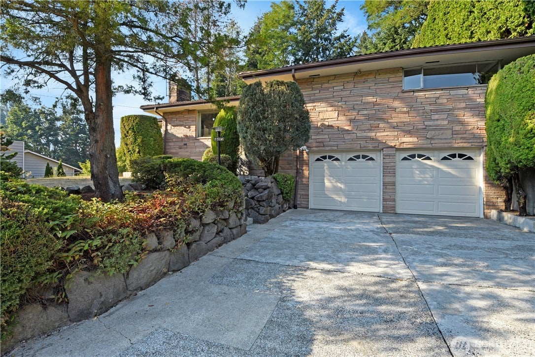 2514 NE 83rd Street