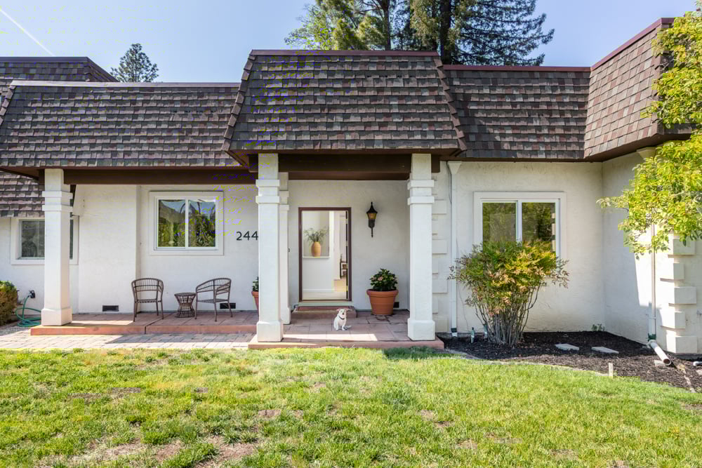 244 Ivy Dr